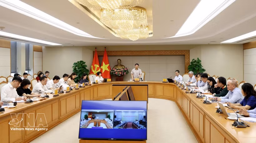 Deputy Prime Minister Nguyen Van Thang chairs the fourth meeting of the Executive Council of the Vietnam International Financial Centre (VIFC) on October 22. (Photo: VNA)