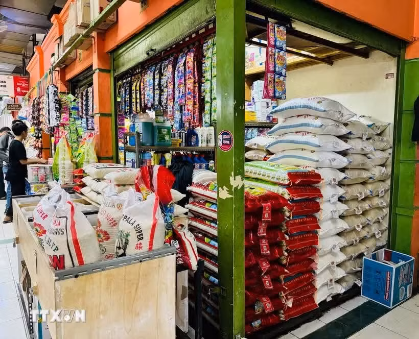 A shop in Jakarta, Indonesia (Photo: VNA)