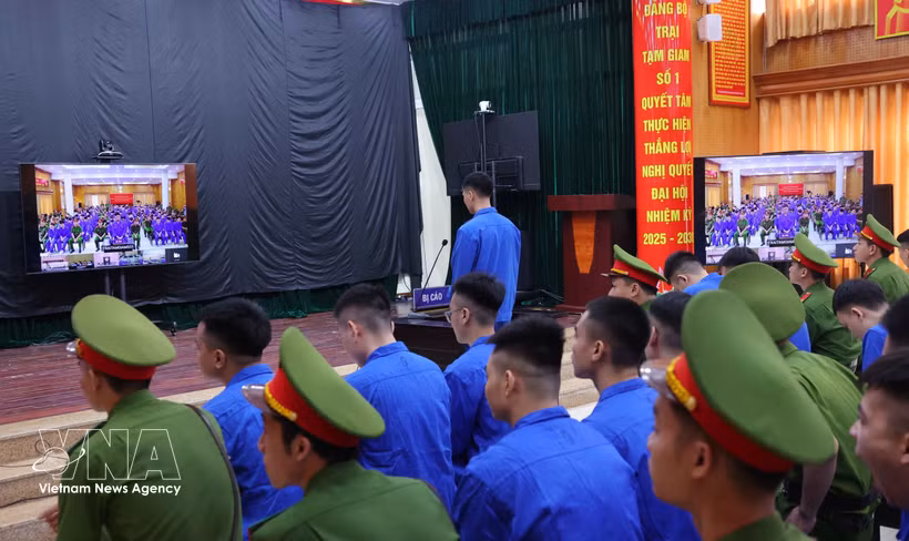 Defendants at the court (Photo: VNA)