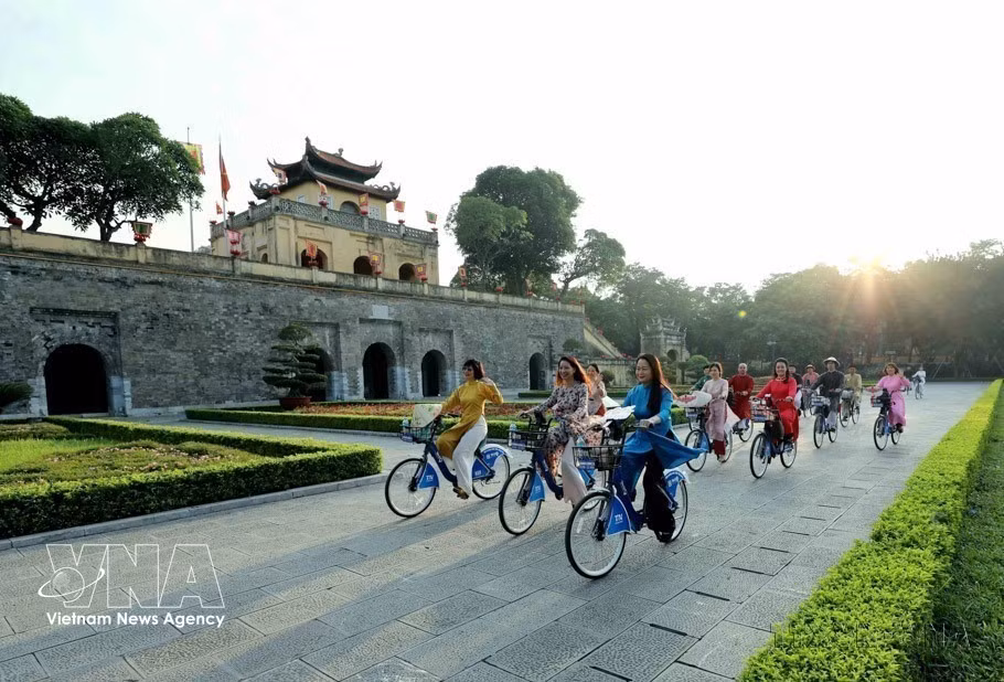Gallery - Hanoi: 72 years from liberation to modern development - image 13