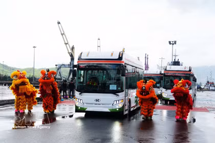 Kim Long Motor exports first batch of electric buses to Thailand