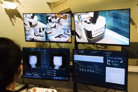 The CyberKnife S7 system enables the treatment of tumours anywhere in the body without surgery (Photo: VNA)
