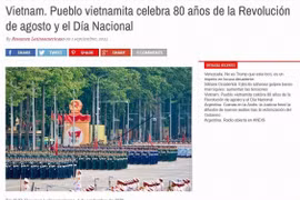 Resumen Latinoamericano runs an article hailing Vietnam's grand parade marking the 80th anniversaries of August Revolution and National Day. (Photo: VNA)