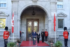 Top Vietnamese leader welcomed in Canada