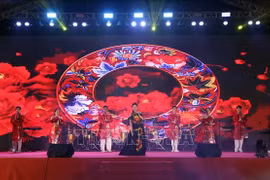 An art performance at the festival (Photo: VNA)