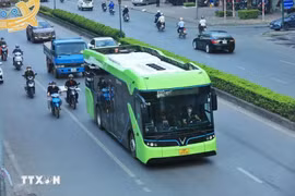 Hanoi targets all-green energy bus fleet by 2030 (Photo: VNA)