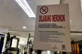 A no-smoking sign in a smoke-free area at Banda Aceh City Hall, Aceh. (Photo: ANTARA)