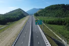 Vietnam opens more than 3,800 km of expressways to traffic