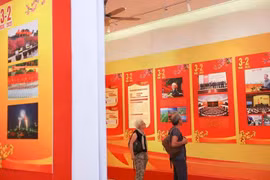 An exhibition celebrating the 95th founding anniversary of the Communist Party of Vietnam (CPV) (February 3, 1930 - 2025). (Photo: VNA)