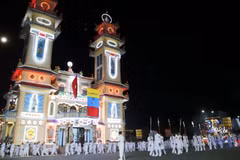 Nearly 200,000 people join biggest festival of Caodaism in Tay Ninh