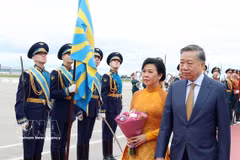 Top Vietnamese leader begins State visit to Russia
