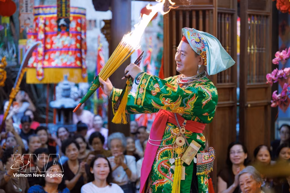 Ritual performances take place in sacred spaces, reflecting beliefs and practices upheld by the community. (Photo: Pham Tuan Anh/VNA)