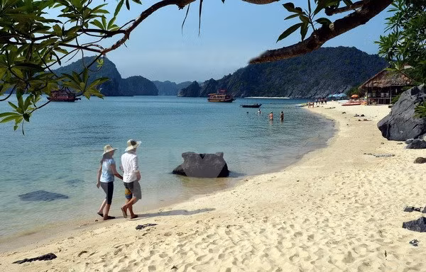 A beach in Monkey Island of Cat Ba (Photo: VNA)