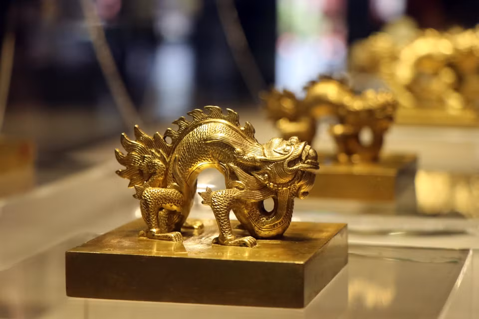 A gold-plated silver seal from the reign of Emperor Khai Dinh. (Photo: VNA)