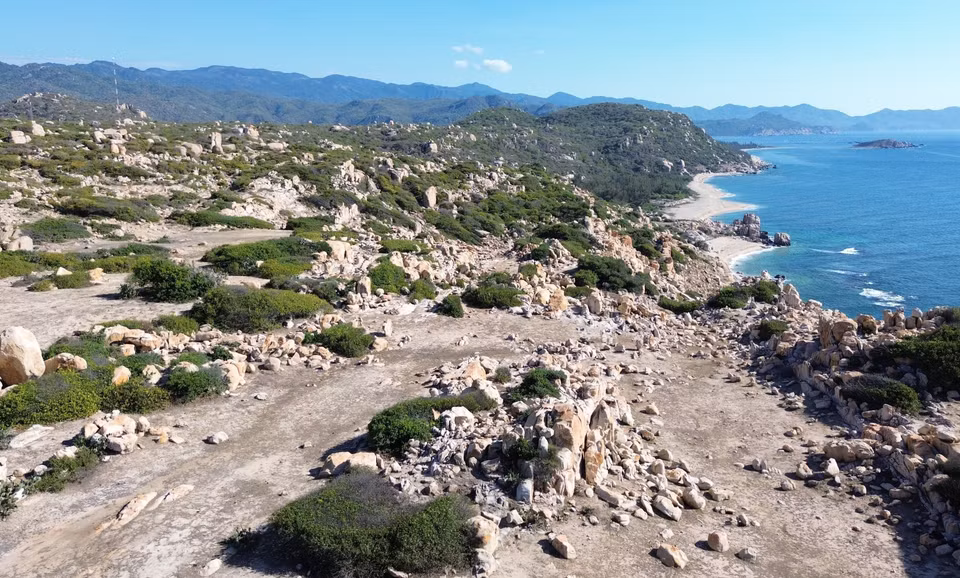 The untouched beauty of the rock park in the Nui Chua World Biosphere Reserve. (Photo: VNA)