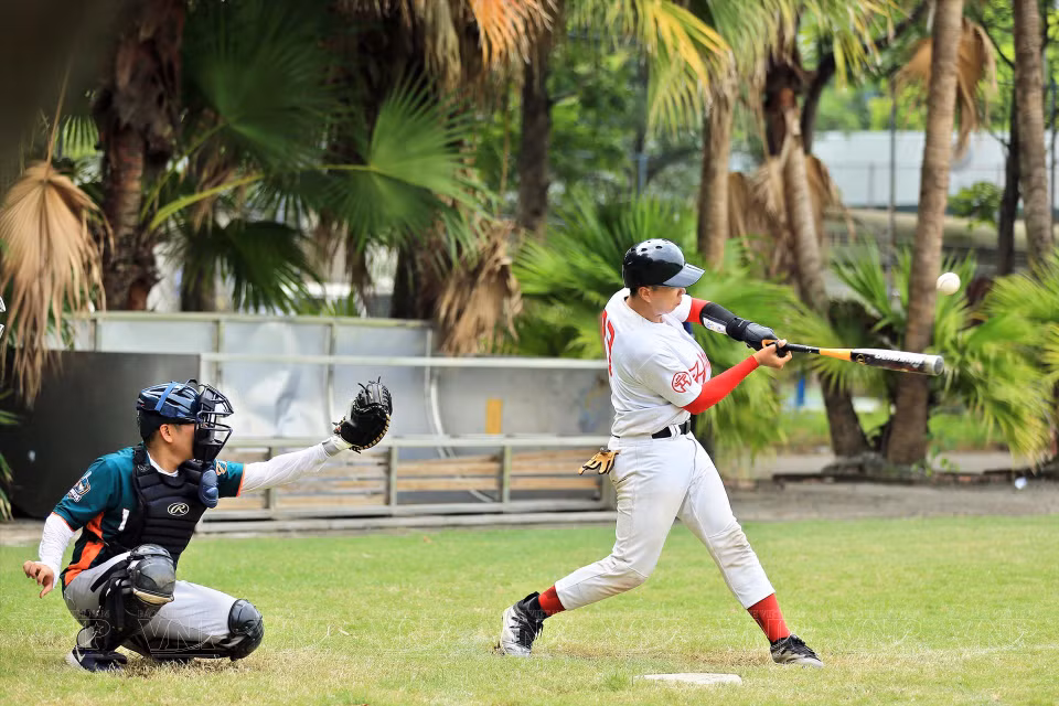 Baseball was initially brought closer to young Vietnamese via foreign films and comic books. (Photo: VNP) 