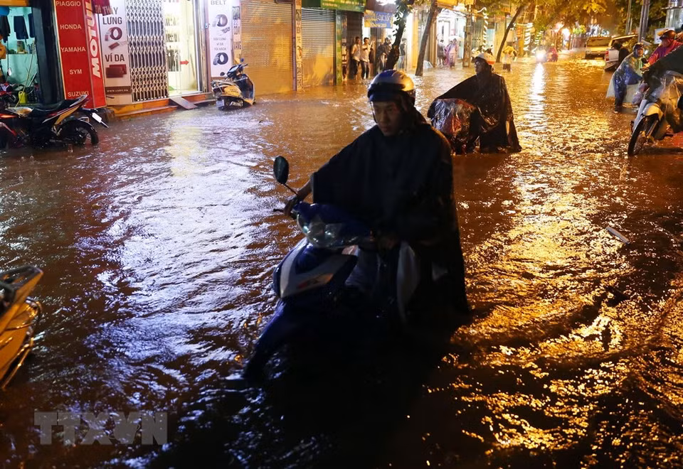 Nguyen Huy Tuong street in Thanh Xuan district (Source: VNA)