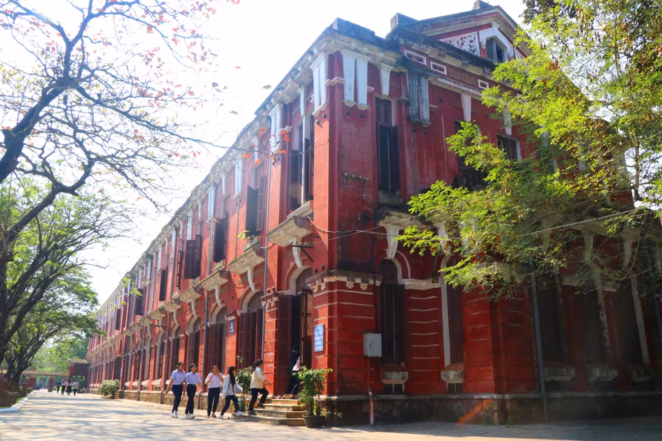 With its lush greenery and antique French-inspired architecture, Hue National School has emerged as a captivating destination for many visitors. The institution is not merely a centre of education but also a historical and architectural marvel. (Photo: VNA)