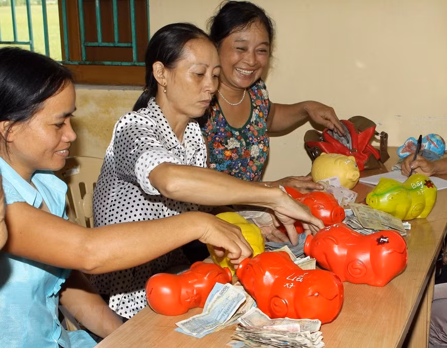 Women’s Union in Vu Lac commune, Thai Binh city, Thai Binh province has been raising public fund to support its underprivileged members for years (Photo: VNA)