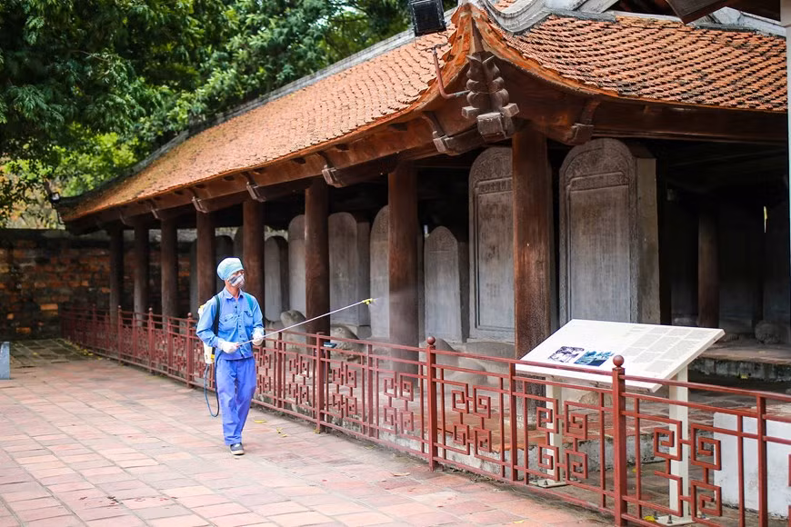 Temple of Literature suspends welcoming tourists for sterilisation (Photo: Minh Son/Vietnam+)