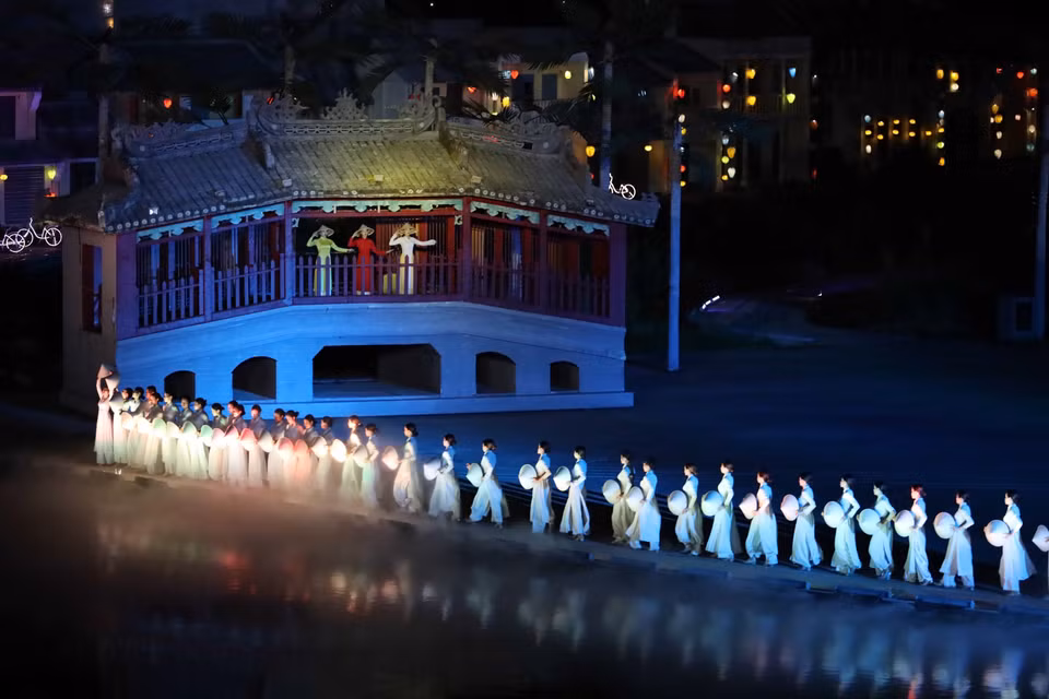 The Hoi An Memories Land has been voted as the World Leading Cultural Tourism and Entertainment Complex 2023 at the 30th annual World Travel Awards in Dubai, the United of Arab Emirates. (Photo: VNA)