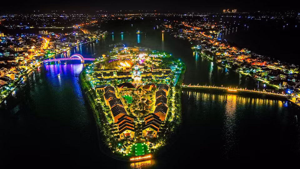 The Hoi An Memories Land is the first and only combined art performance and resort in the UNESCO-recognised world heritage site of Hoi An and the tourism hub in central Vietnam. (Photo: VNA)
