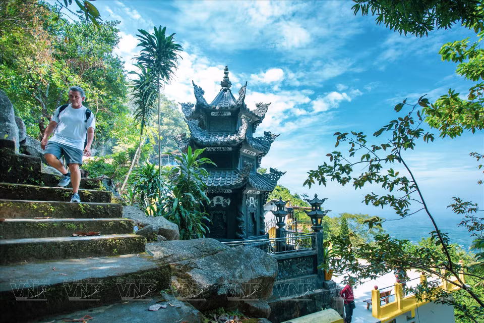 The mountain is dotted with ancient pagodas holding countless mysterious stories, sparking the curiosity of tourists. (Photo: VNP/VNA)
