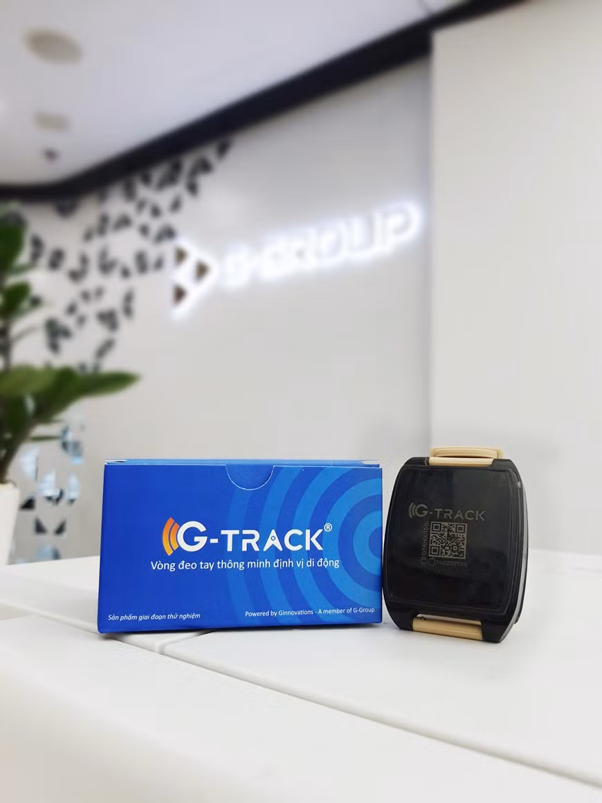 The wristband utilizes GPS technology and will send out an alert if the wearer exits a quarantine zone. It is a single-use wristband, meaning if the user removes it, it will send a warning to authorities and a new one has to be used to continue tracking. Besides tracking, the wristband also scans body temperature, detects altitude changes and calorie consumption. (Photo: Ginnovations)