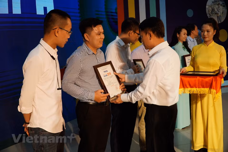 Vietnamplus win two A prizes (Photo: VNA)
