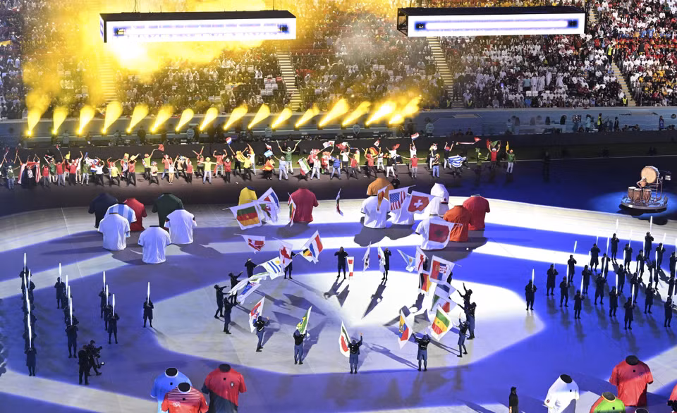 Unique art performances at the opening ceremony of the 2022 World Cup at Al-Bayt Stadium in Al Khor, Qatar on November 20. (Photo: Xinhua/VNA)