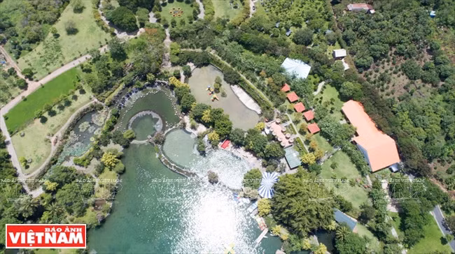 The park spans an area of 150,000 sq.m2, surrounded by trees and water-based entertainment. (Photo: VNA)