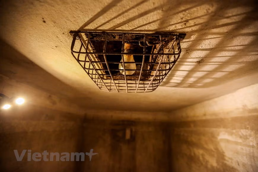 Measuring 40 square metres, the bomb shelter under the Sofitel Legend Metropole Hanoi is open for free to its guests (Photo: VNA)