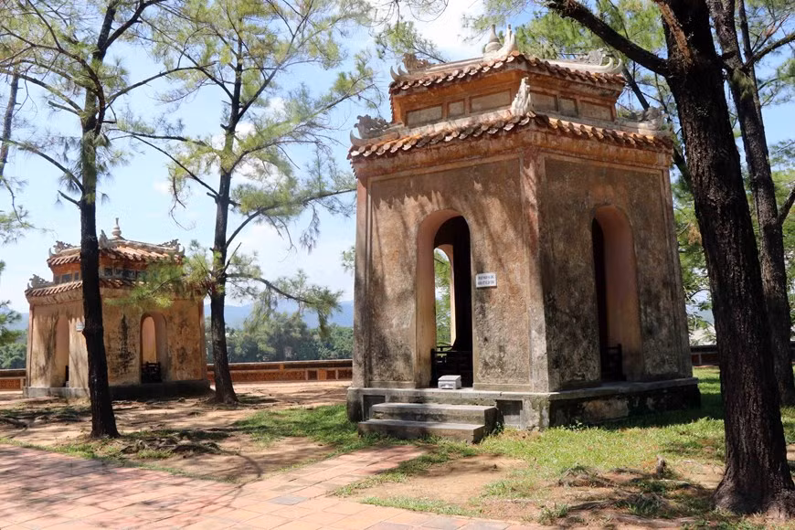 Hexagon house where the Great Bell is placed (Photo: VNA)