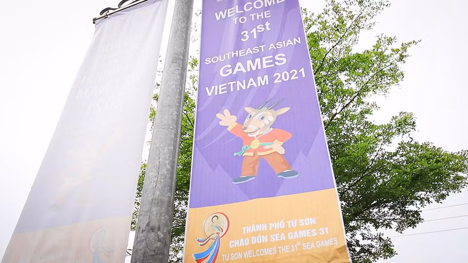 The northern province of Bac Ninh is ready to host the 31st Southeast Asian Games (SEA Games 31). All accommodation has been checked and is ready to serve regional sport delegations. As the venue for four sports of the SEA Games 31 – boxing, kickboxing, indoor handball and tennis, Bac Ninh is expected to serve nearly 500 athletes and coaches as well as hundreds of referees, officials and guests. SEA Games 31, themed “For a Stronger South East Asia”, will be held in the capital city of Hanoi and 11 neighbouring provinces and cities from May 12 to 23. Featuring 40 sports with 526 events, it is expected to attract around 10,000 participants. The biennial event was initially slated for late 2021 but delayed due to the COVID-19 pandemic. (Photo: Vietnam+) 