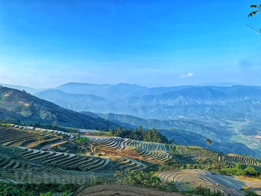 Y Ty attracts tourists with clouds, mountains and artistic terraced rice fields. (Photo: Vietnam+)