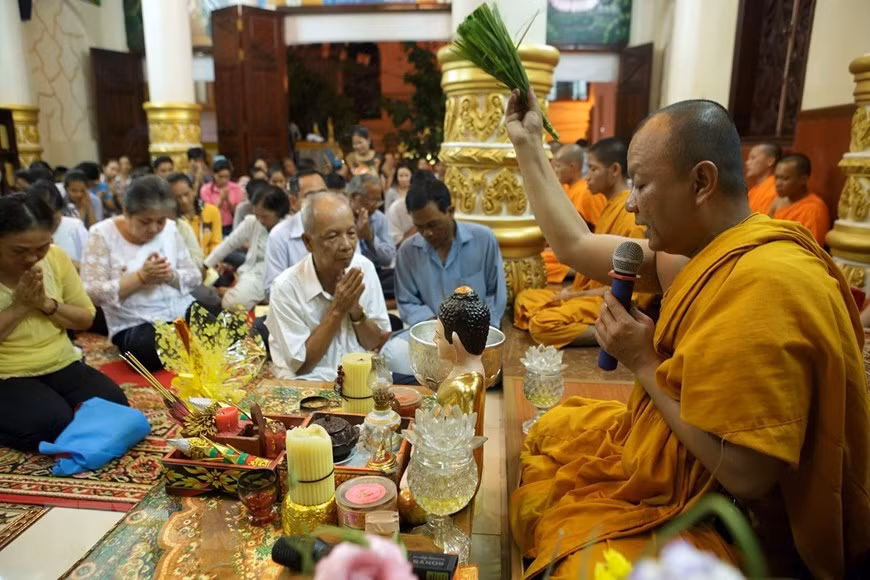 Sene Dolta festival is held from the 29th day of the 8th lunar month to the first day of the 9th lunar month. (Photo:VNA)
