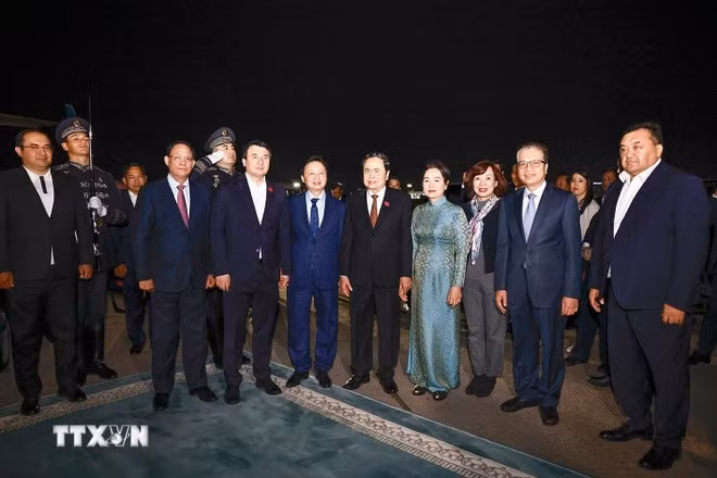 chu-tich-quoc-hoi-ket-thuc-tot-dep-chuyen-tham-chinh-thuc-uzbekistan-tham-du-ipu-150-09-2.jpg