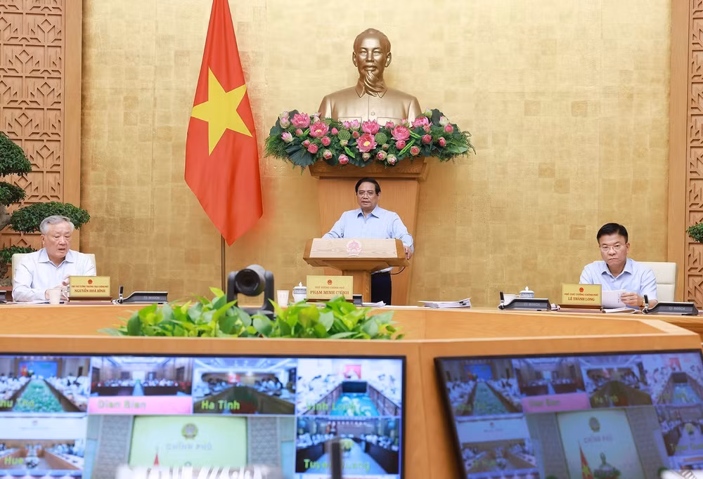 vna-potal-thu-tuong-chu-tri-phien-hop-chinh-phu-thuong-ky-thang-7-nam-2025-8195145.jpg