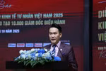 Dang Hong Anh, Chairman of the VYEA and head of VPSF 2025, speaks at the conference announcing the summary report of Vietnam Private Sector Forum 2025 and the programme to train 10,000 chief executive officers (CEOs) from 2025 to 2030 on October 8 in Hanoi. (Photo: VNA)