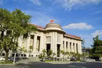 The State Bank of Vietnam's headquarters in Hanoi. The central bank has issued new regulations on opening indirect investment accounts. (Photo nhandan.vn)
