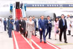 Prime Minister of Thailand Paetongtarn Shinawatra arrives in Hanoi on May 15, beginning her two-day official visit to Vietnam. (Photo: VNA)