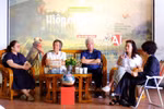 Delegates at the launching ceremony of the illustrated novel “Hiep si De Men” (Knight Cricket) (Photo: VNA)