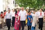 Party General Secretary To Lam on June 1 visits Nguyen Dinh Chieu Secondary School and Xa Dan Secondary School - two schools for students with disabilities in Hanoi on the occasion of International Children's Day. (Photo: VNA)