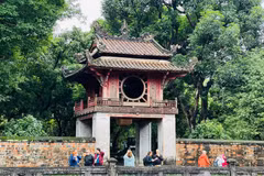 Van Mieu – Quoc Tu Giam is one of the most renowned historical sites and tourist attractions in Hanoi, as well as across Vietnam. (Photo: VNA)