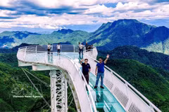 The Cong Troi Dong Giang (Dong Giang Heaven Gate) Ecotourism Site is a tourist magnet in Da Nang city. (Photo: VNA)