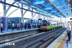 A section of the Nhon–Hanoi Station Metro line. (Photo: VNA)