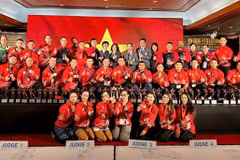 Vietnamese bodybuilders successfully topped the regional championship and came in second in the Asian tournament. (Photo courtesy of VBWF)