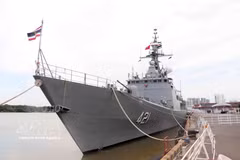 H.T.M.S. Naresuan (FFG 421) of the Royal Thai Navy at Nha Rong – Khanh Hoi International Port in Ho Chi Minh City (Photo: VNA)