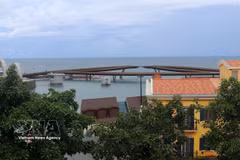 Kiss Bridge, a popular destination in Phu Quoc (Photo: VNA)