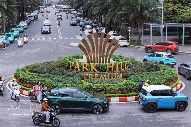Electric car sales more than doubled in 2025, putting Vietnam among the world’s leading markets for electric mobility. (Photo: VNA)